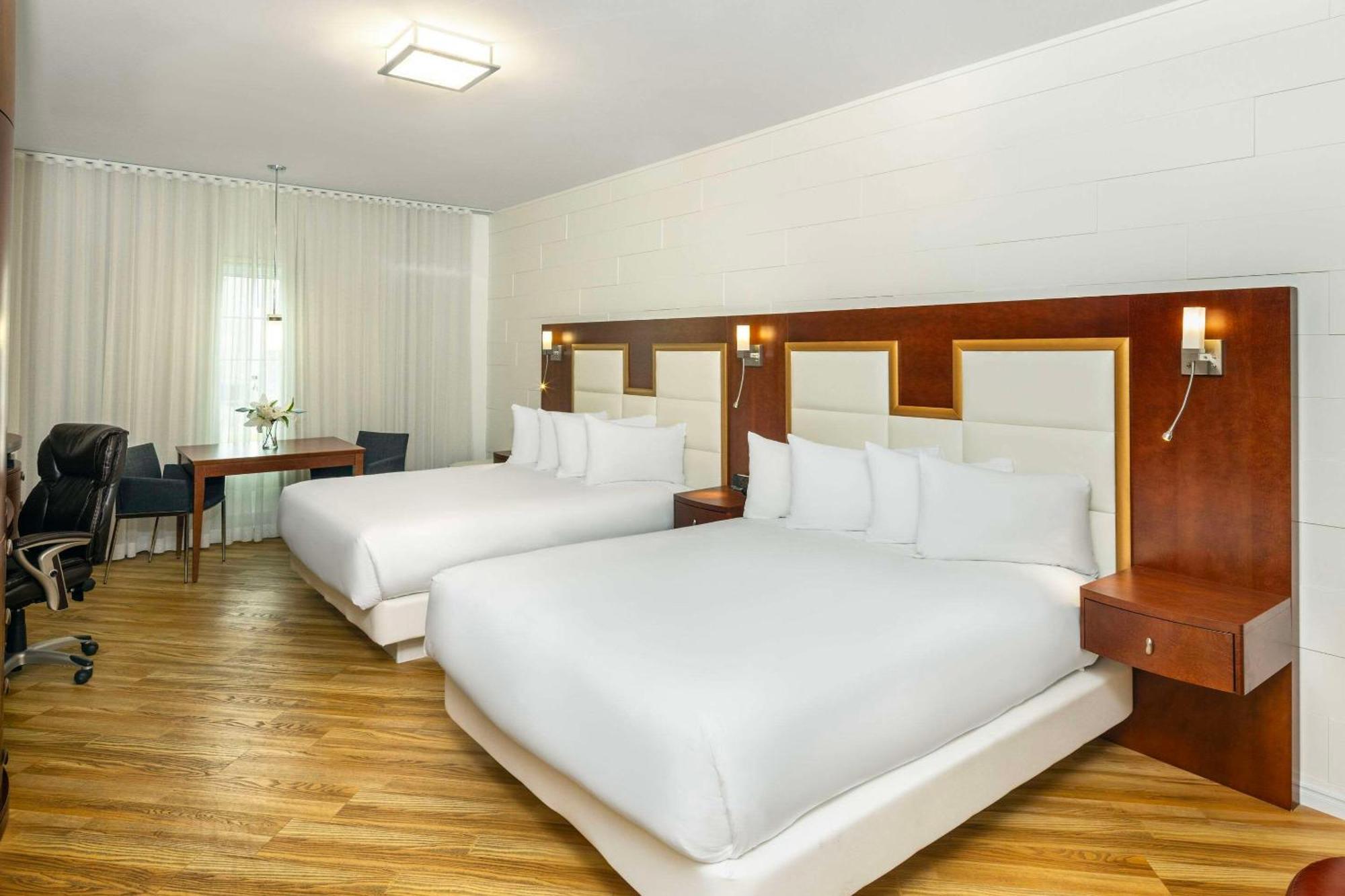 เลส์ สวีท เดอ ลาวิโอเลต, แอสเซนด์ โฮเทล คอลเล็กชั่น Hotel ทรัวส์-ริวิแยร์ ภายนอก รูปภาพ
