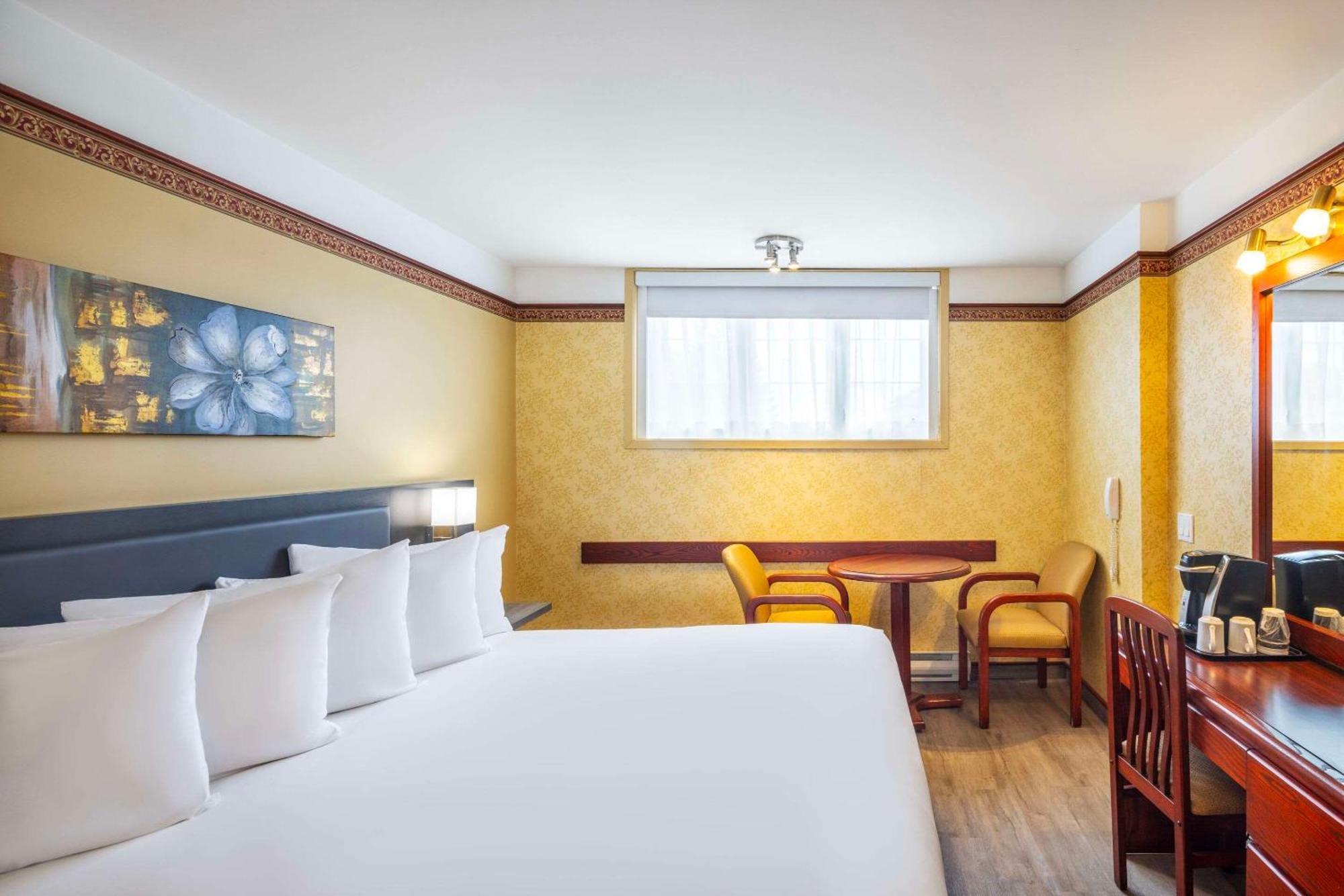 เลส์ สวีท เดอ ลาวิโอเลต, แอสเซนด์ โฮเทล คอลเล็กชั่น Hotel ทรัวส์-ริวิแยร์ ภายนอก รูปภาพ